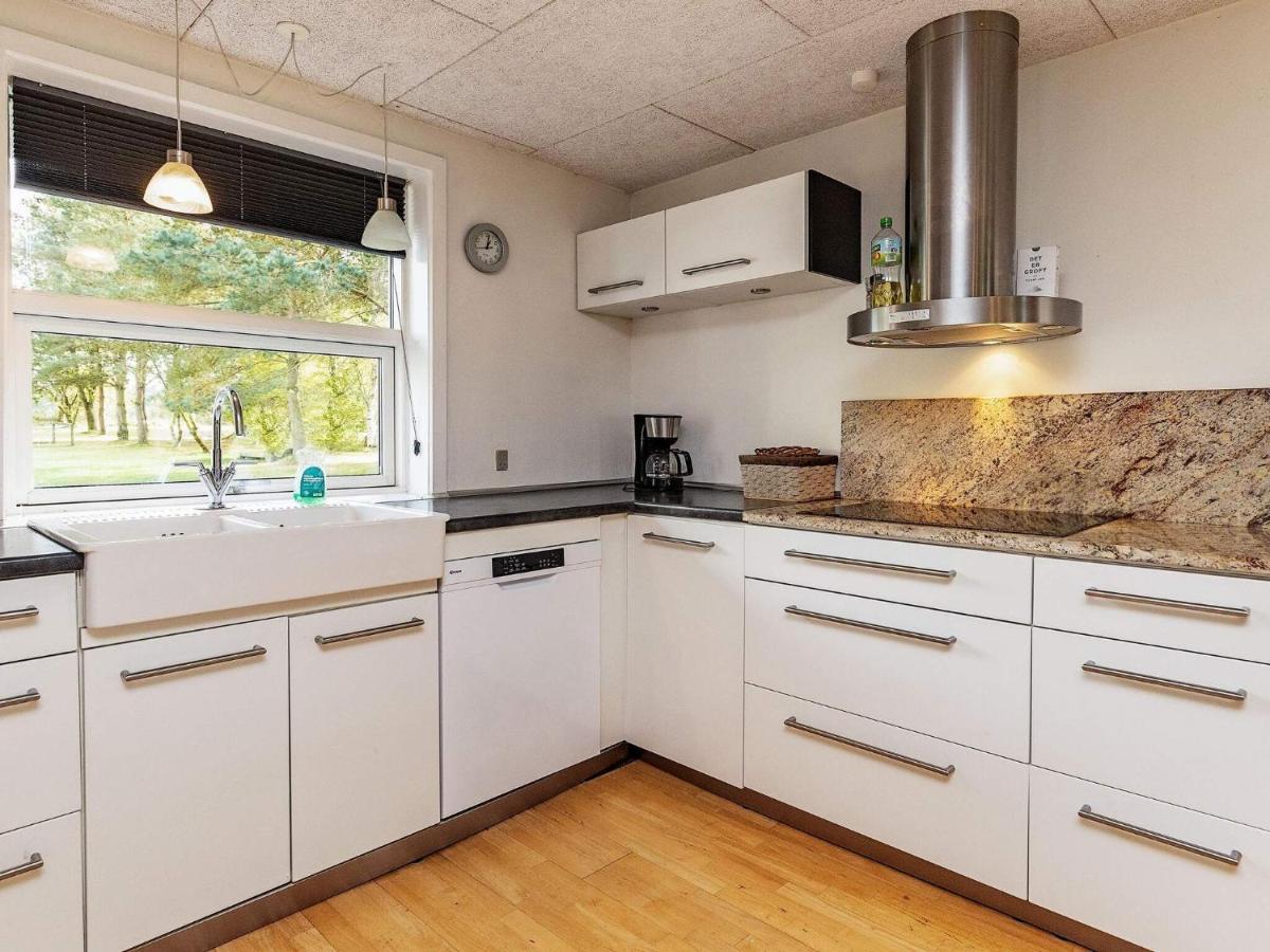 8 Person Holiday Home In Skals Εξωτερικό φωτογραφία